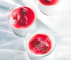 Паннакотта с клубникой