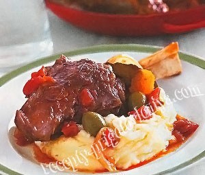 Баранья голяшка по-гречески