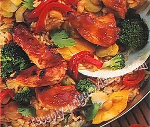 Рагу с курицей, ананасами и рисом