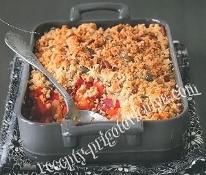 Овощной крамбль с чоризо