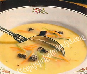 Сырный суп с гренками