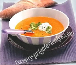 Морковный суп с кориандром