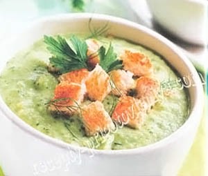 Овощной крем-суп с гренками
