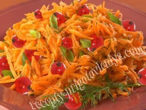 Салат из смородины и моркови