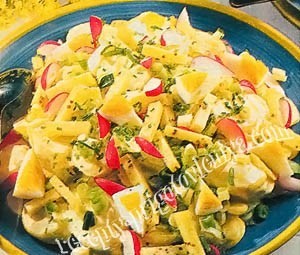 Картофельный салат с сыром