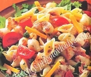 Клубный салат с пастой