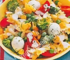 Пестрый макаронный салат