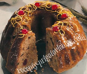 Ром-баба с фруктами и орехами