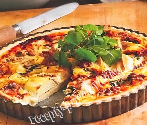 Пирог с грушами и рокфором
