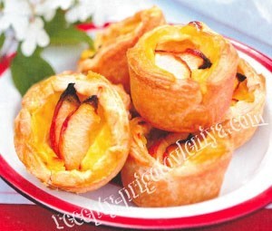 Тарталетки с персиками