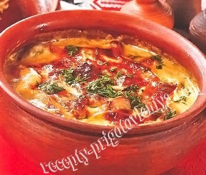 Мясо в горшочках