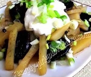 Картофель с черносливом 