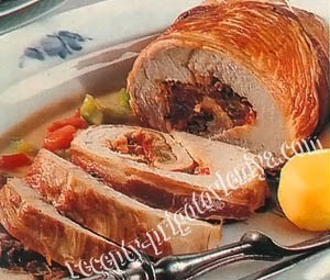 Рулет из индейки с начинкой