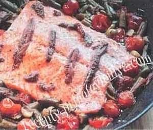 Форель с овощами