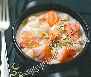 Рагу из лосося с фасолью