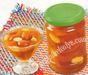 Абрикосовый конфитюр с орехами