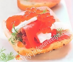 Канапе с семгой и икрой